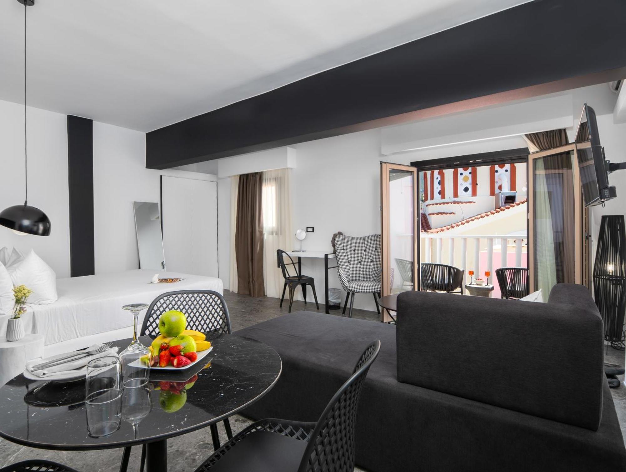 Kalypso Suites Hotel - Adults Only إيلوندا المظهر الخارجي الصورة